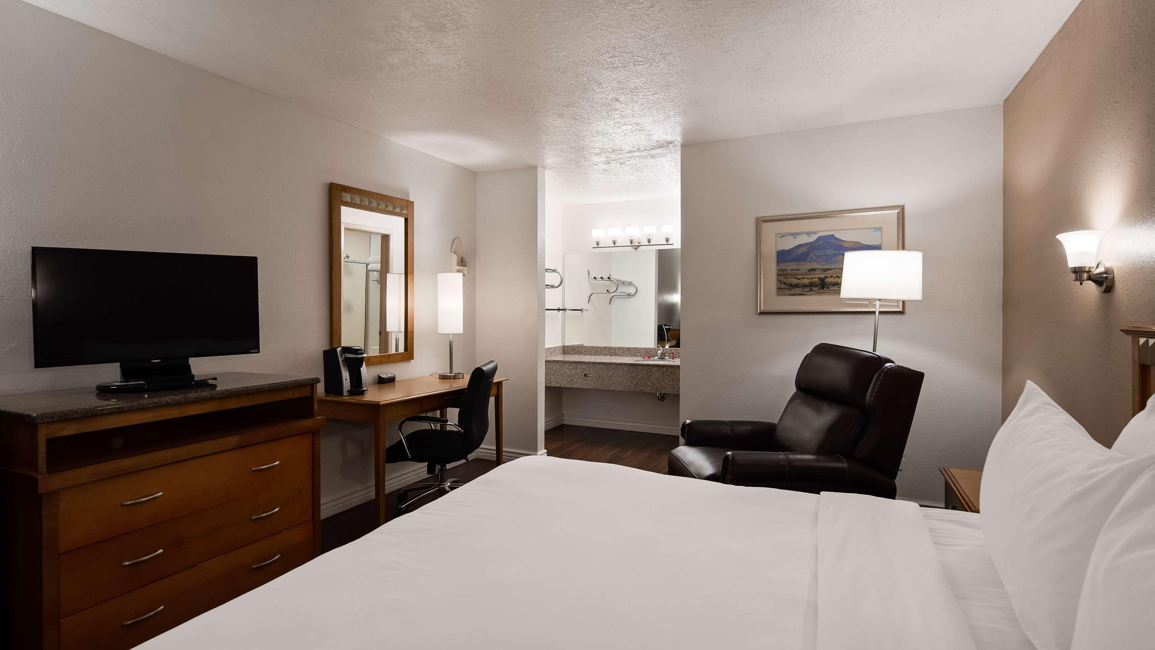 Surestay By Western I40 Eubanks Hotel