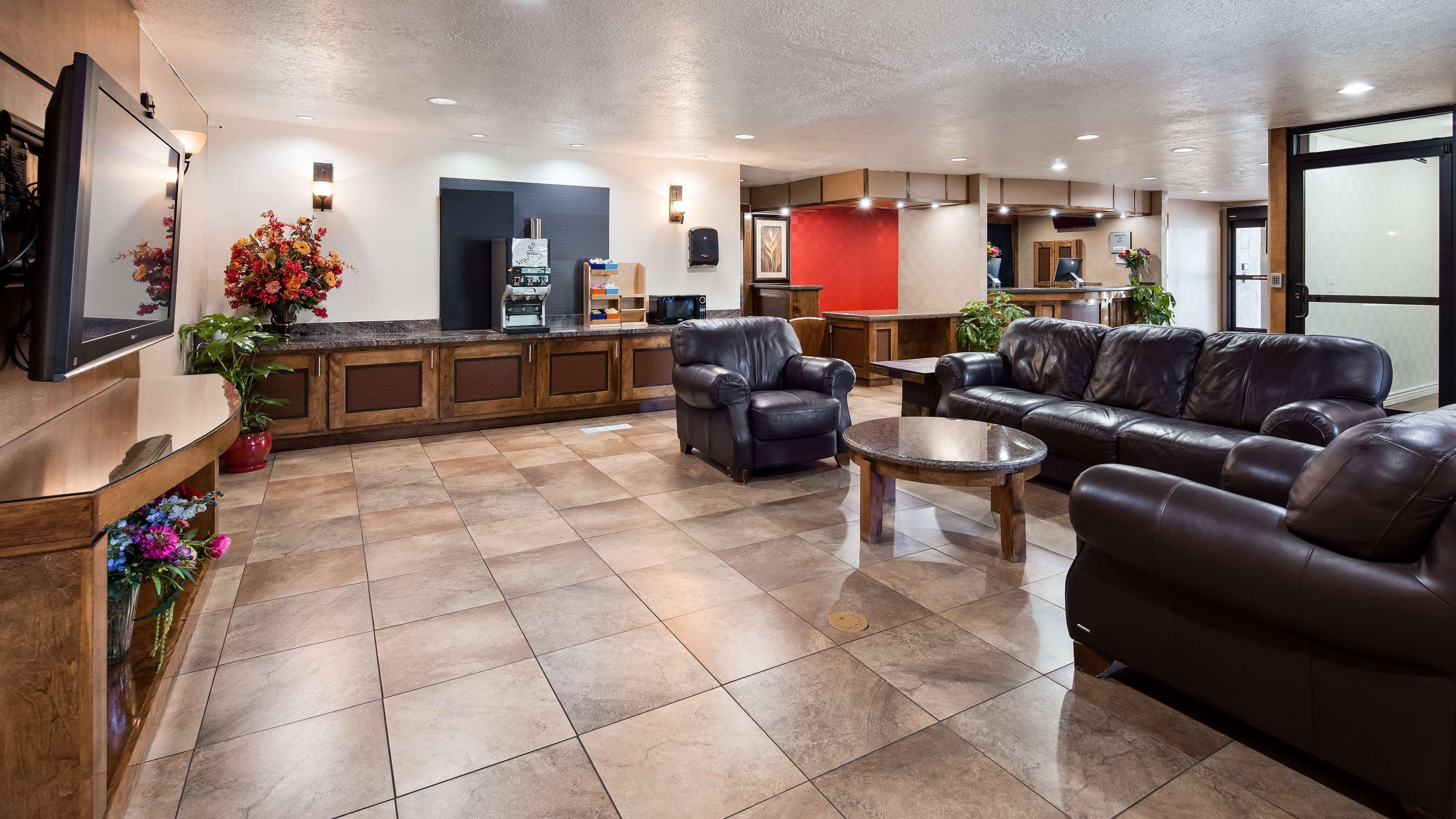 Hotel Surestay By Western I40 Eubanks 3*