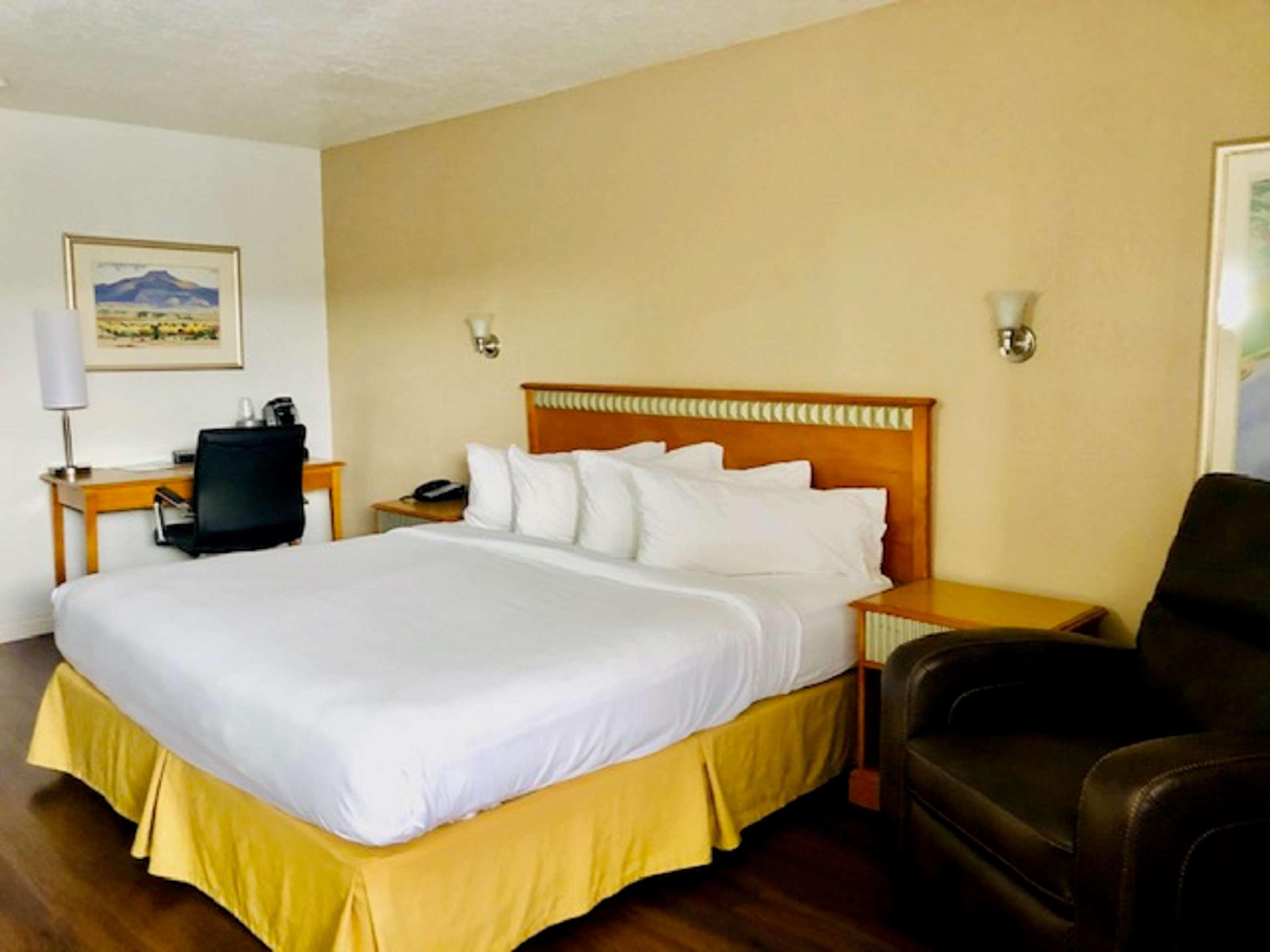 Surestay By Western I40 Eubanks Hotel 3*