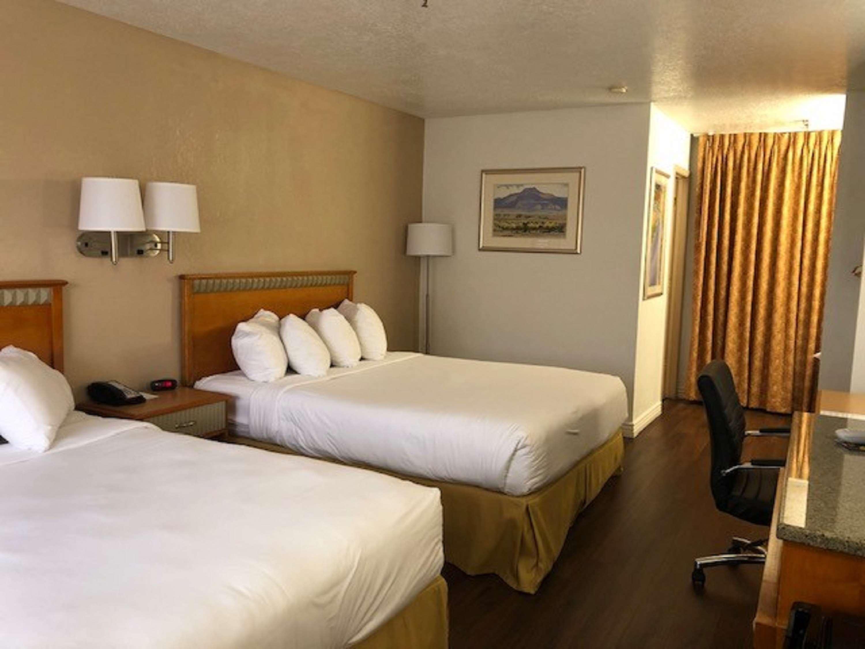 Surestay Plus By Best Western I-40 Eubank Hotel Albuquerque